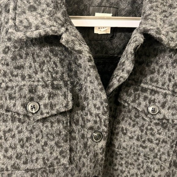 Gap Kids Leopard Print Shirt Jacket - Picture 2 of 7